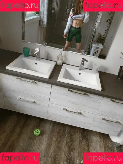 chachoux22 Onlyfans Photo Gallery 