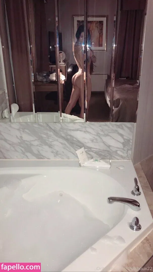 chachoux22 Onlyfans Photo Gallery 