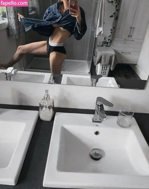 chachoux22 Onlyfans Photo Gallery 