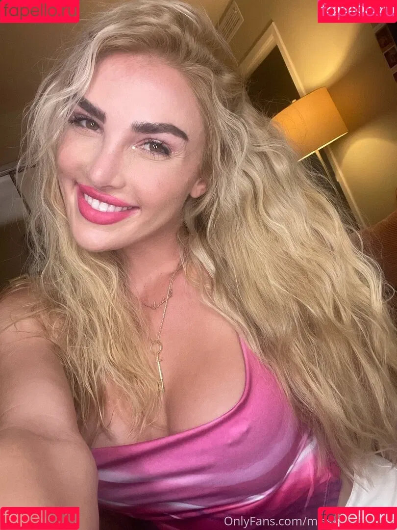 Miss Kenzie Anne Onlyfans Photo Gallery 