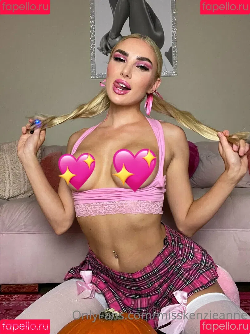Miss Kenzie Anne Onlyfans Photo Gallery 