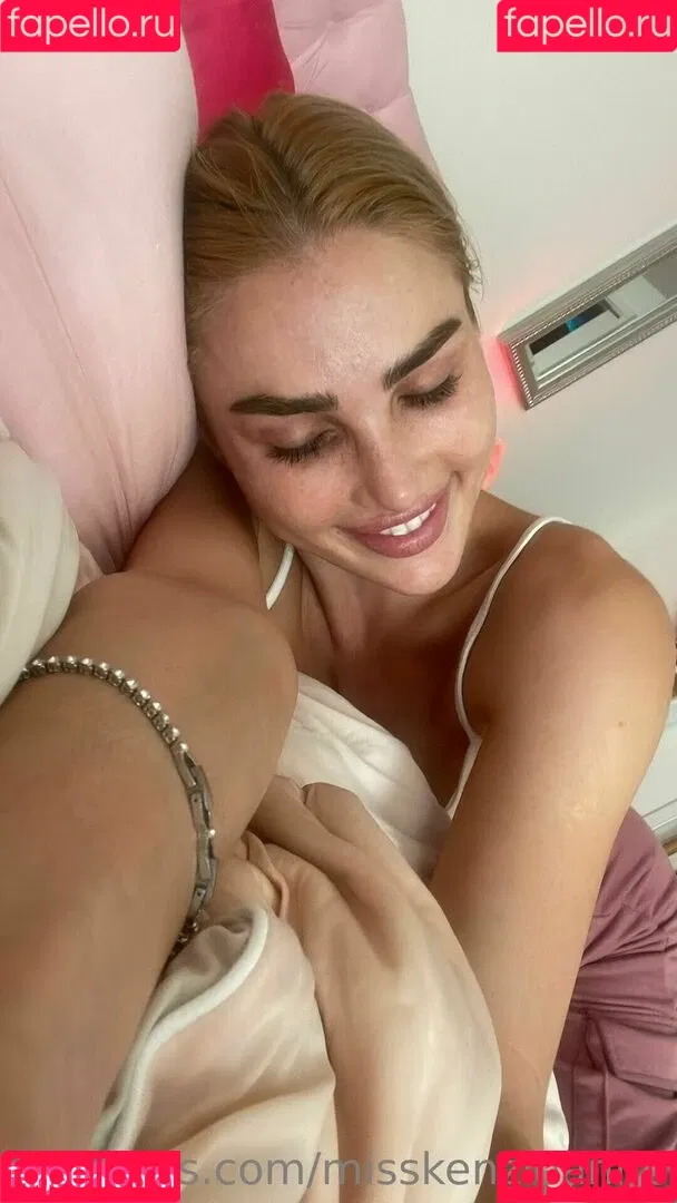 Miss Kenzie Anne Onlyfans Photo Gallery 
