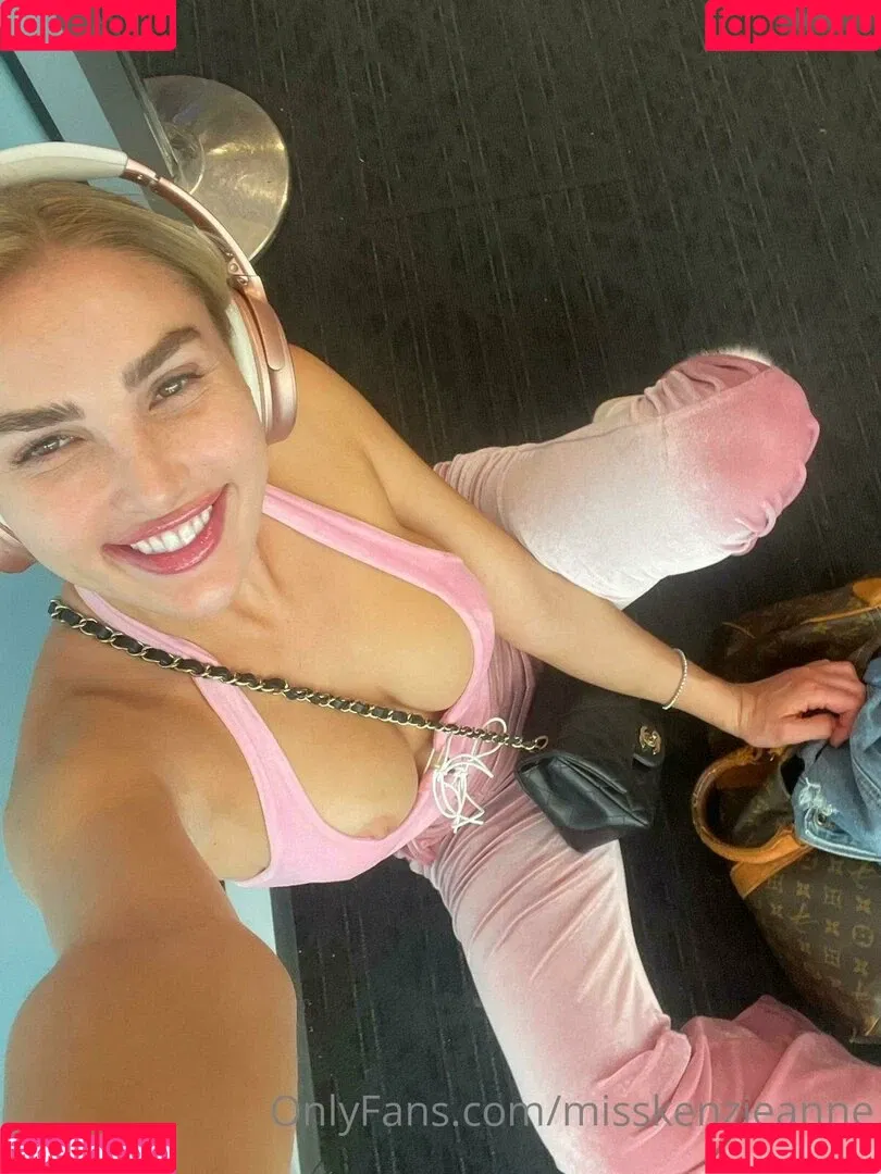 Miss Kenzie Anne Onlyfans Photo Gallery 