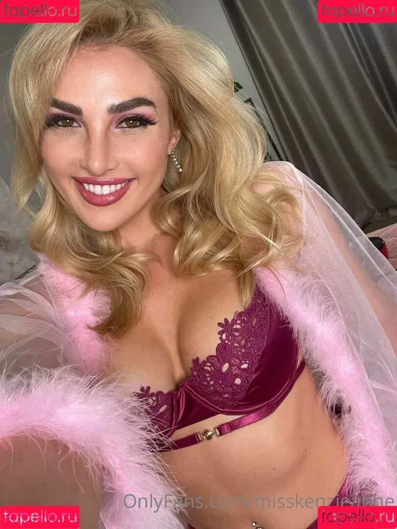 Miss Kenzie Anne Onlyfans Photo Gallery 