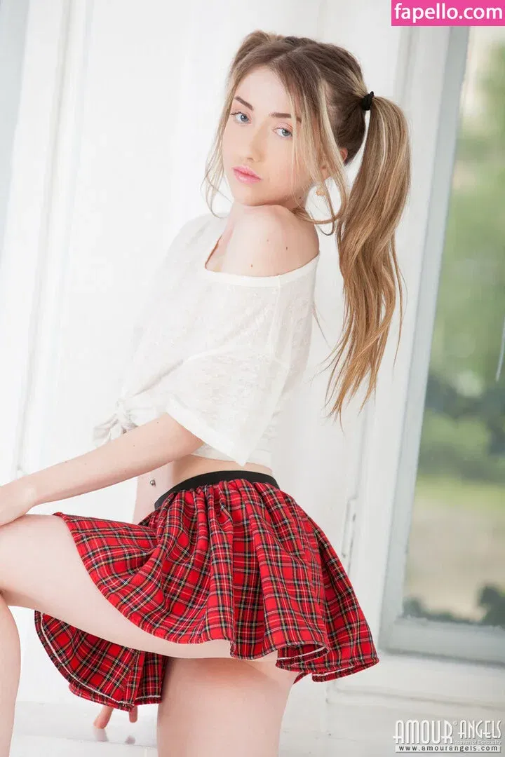 Empera Onlyfans Photo Gallery 