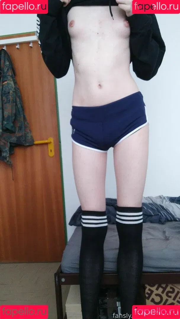 TwinkOnE Onlyfans Photo Gallery 