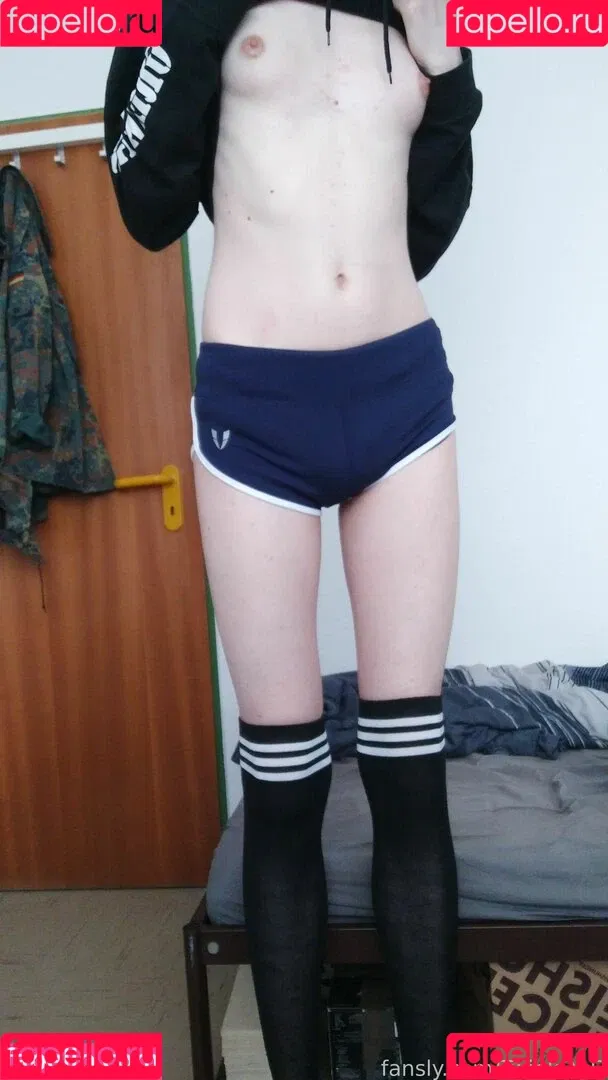 TwinkOnE Onlyfans Photo Gallery 