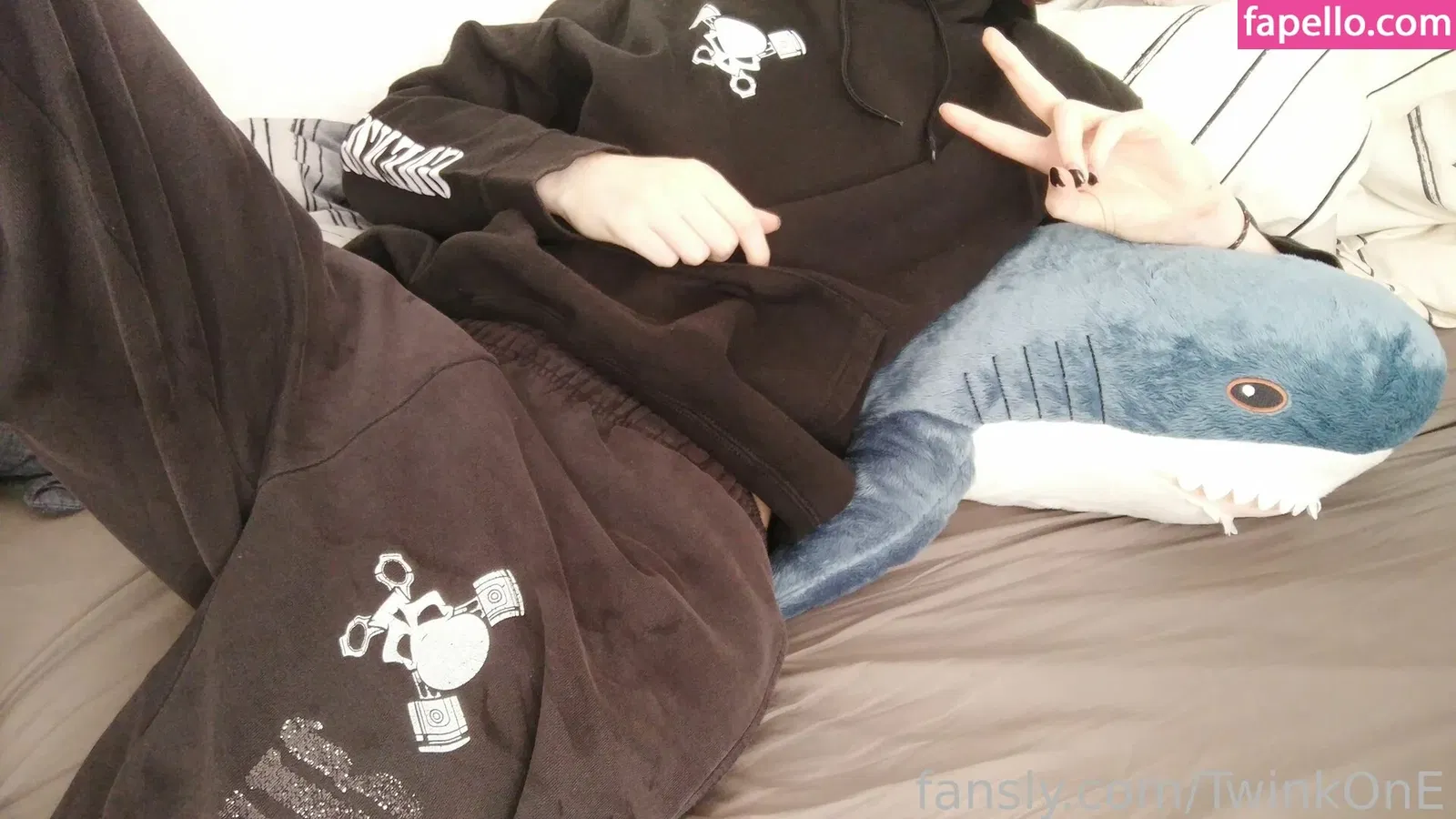 TwinkOnE Onlyfans Photo Gallery 