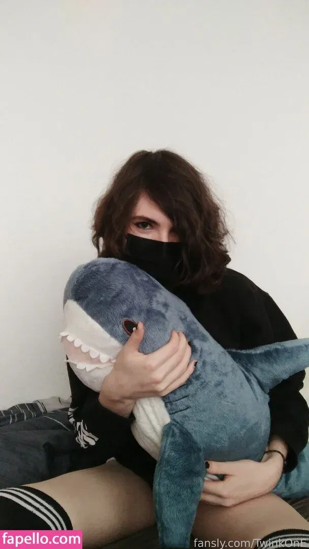 TwinkOnE Onlyfans Photo Gallery 