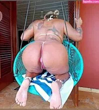 Esther Exhib Onlyfans Photo Gallery 