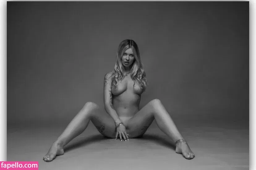 Teila Koumarova Onlyfans Photo Gallery 