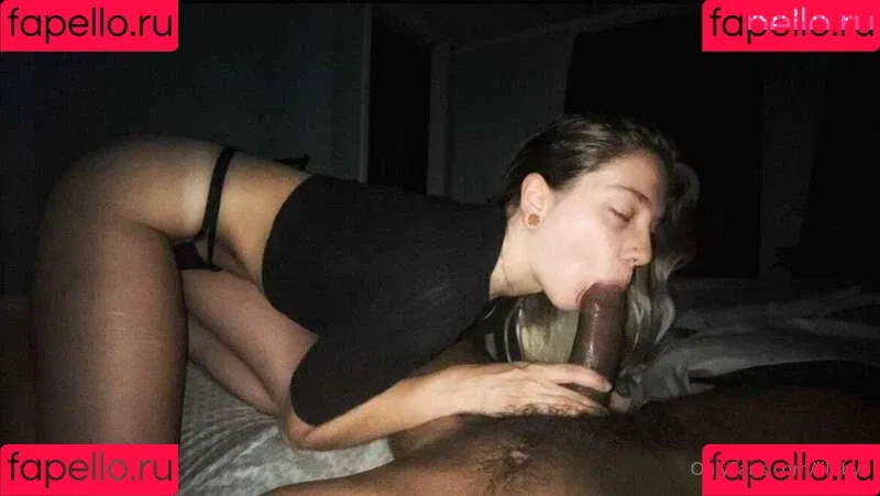 Venus Rivers - Lilbbyb Onlyfans Photo Gallery 