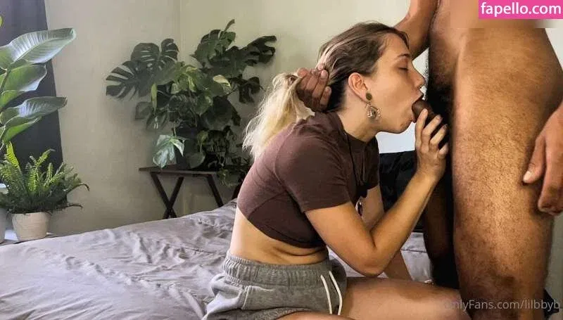 Venus Rivers - Lilbbyb Onlyfans Photo Gallery 