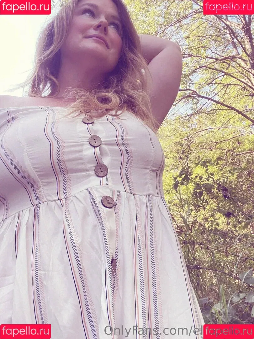 ellierenee Onlyfans Photo Gallery 