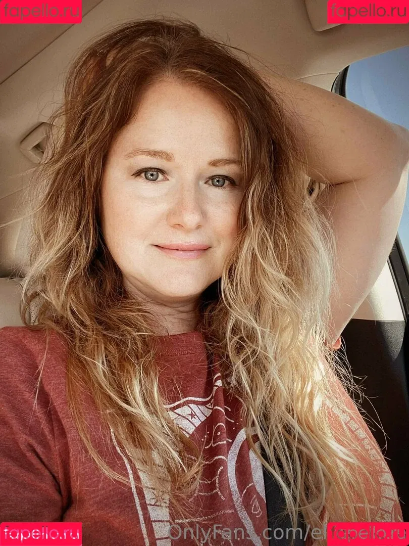 ellierenee Onlyfans Photo Gallery 