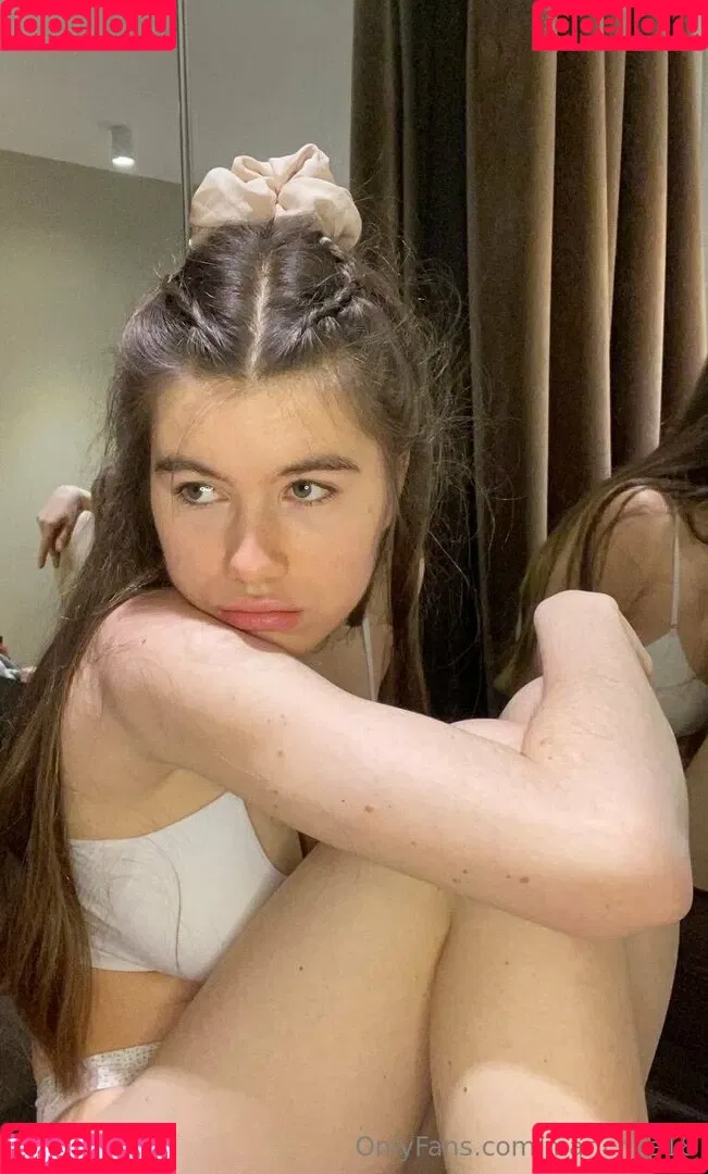 marichka18 Onlyfans Photo Gallery 