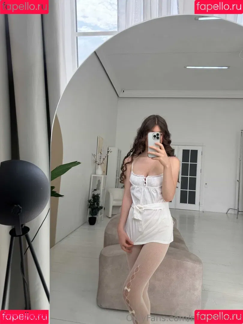 marichka18 Onlyfans Photo Gallery 