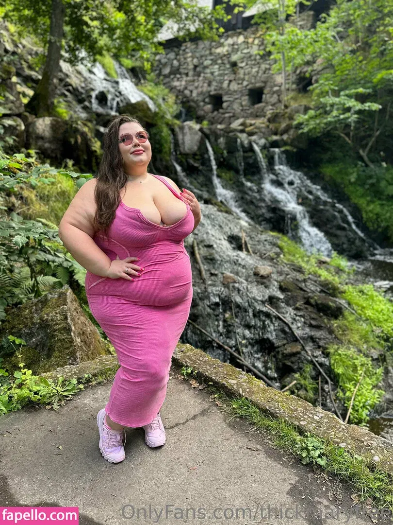 thickmaryfree Onlyfans Photo Gallery 