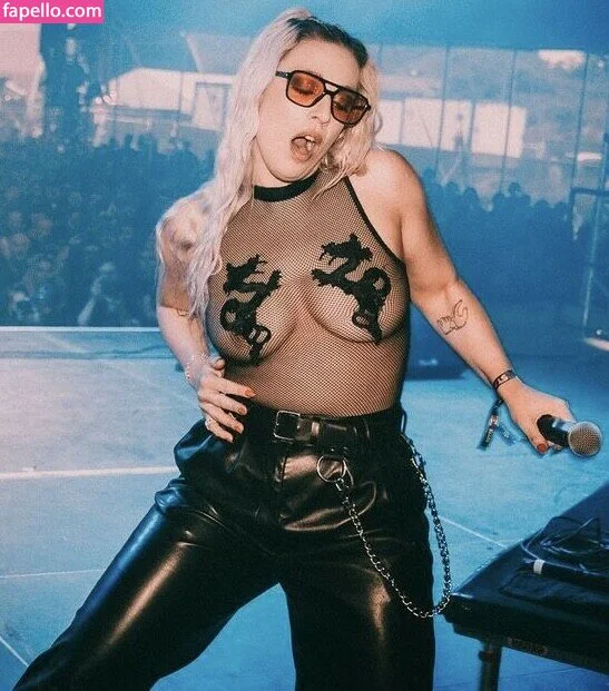 Janine Shilstone Onlyfans Photo Gallery 