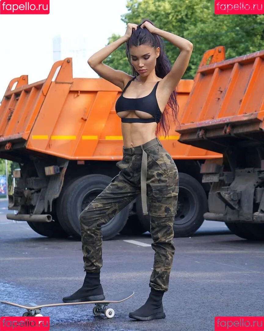 Sveta Bilyanova Onlyfans Photo Gallery 