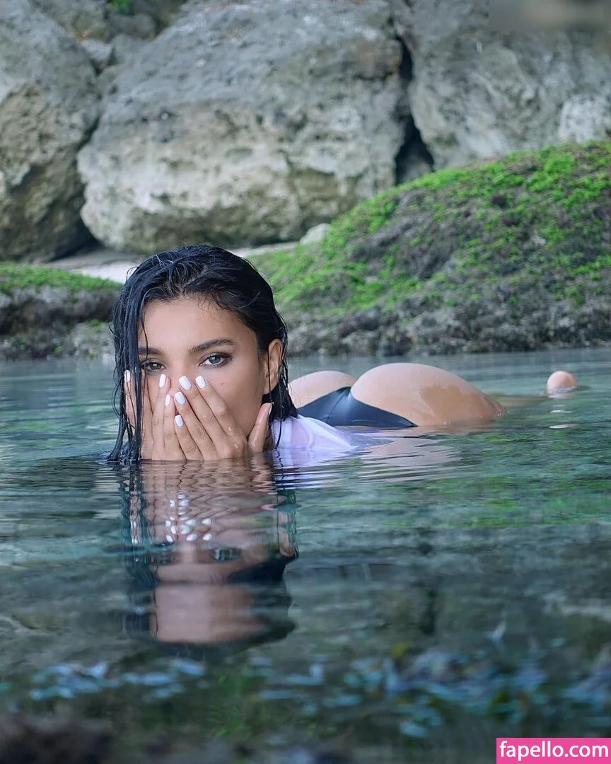 Sveta Bilyanova Onlyfans Photo Gallery 