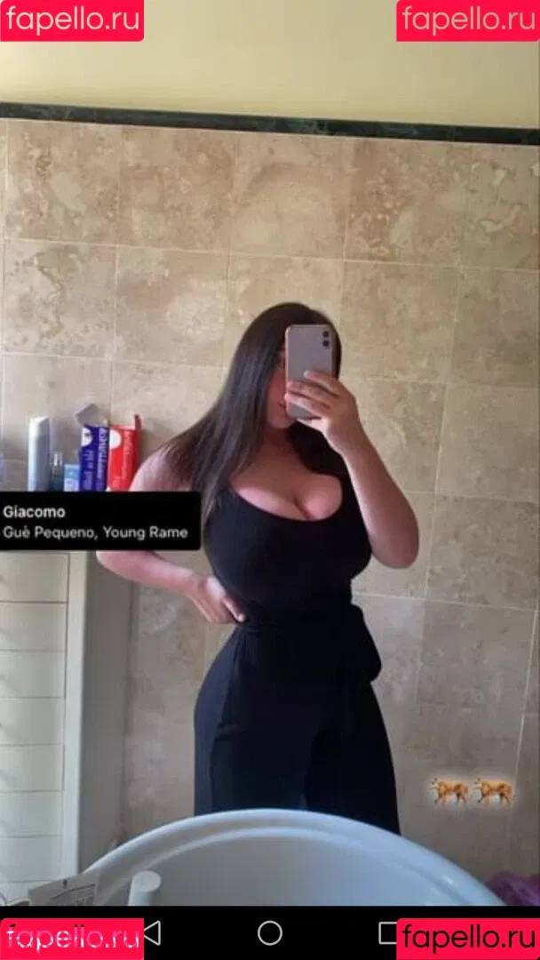 Vittoria Rubeo Onlyfans Photo Gallery 