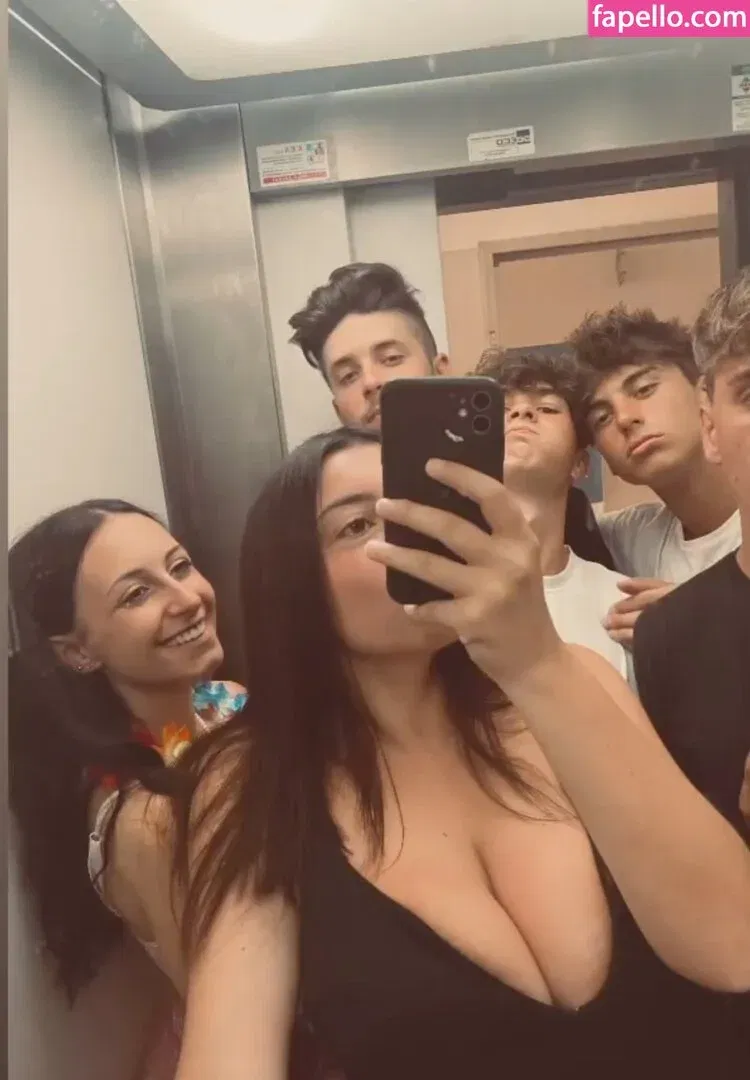 Vittoria Rubeo Onlyfans Photo Gallery 