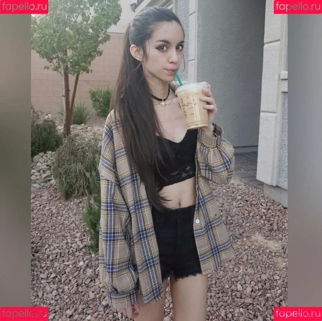 MaryMaybe Onlyfans Photo Gallery 