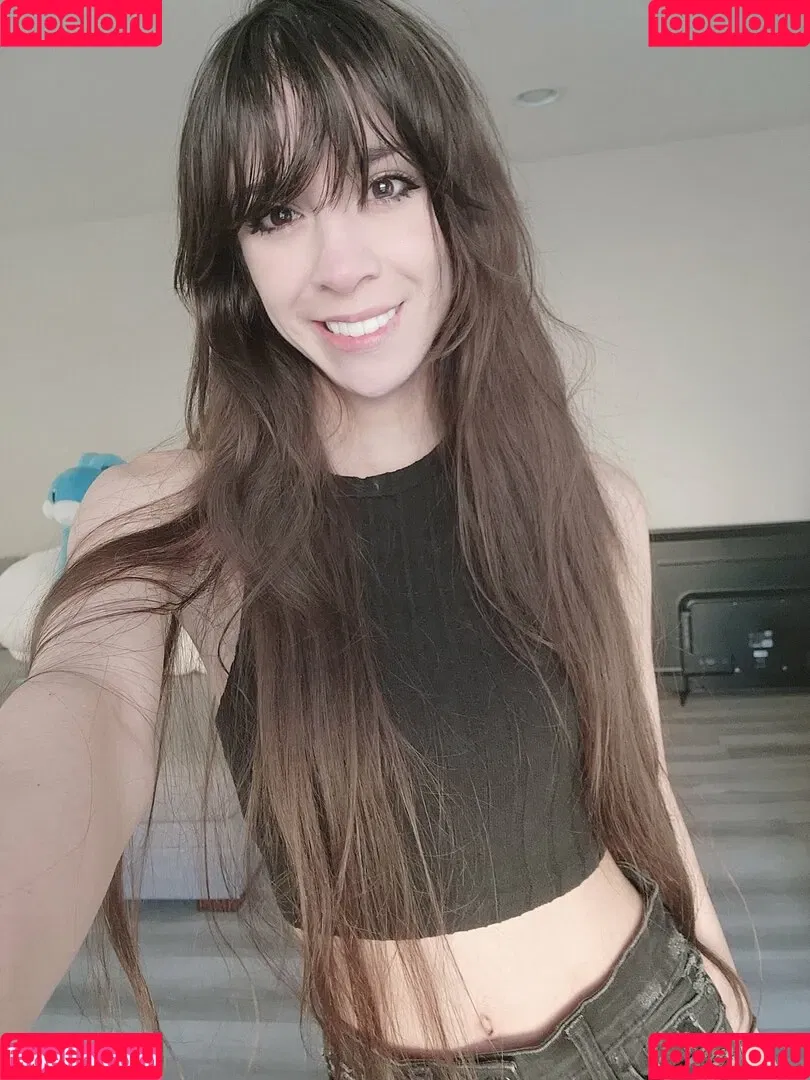 MaryMaybe Onlyfans Photo Gallery 