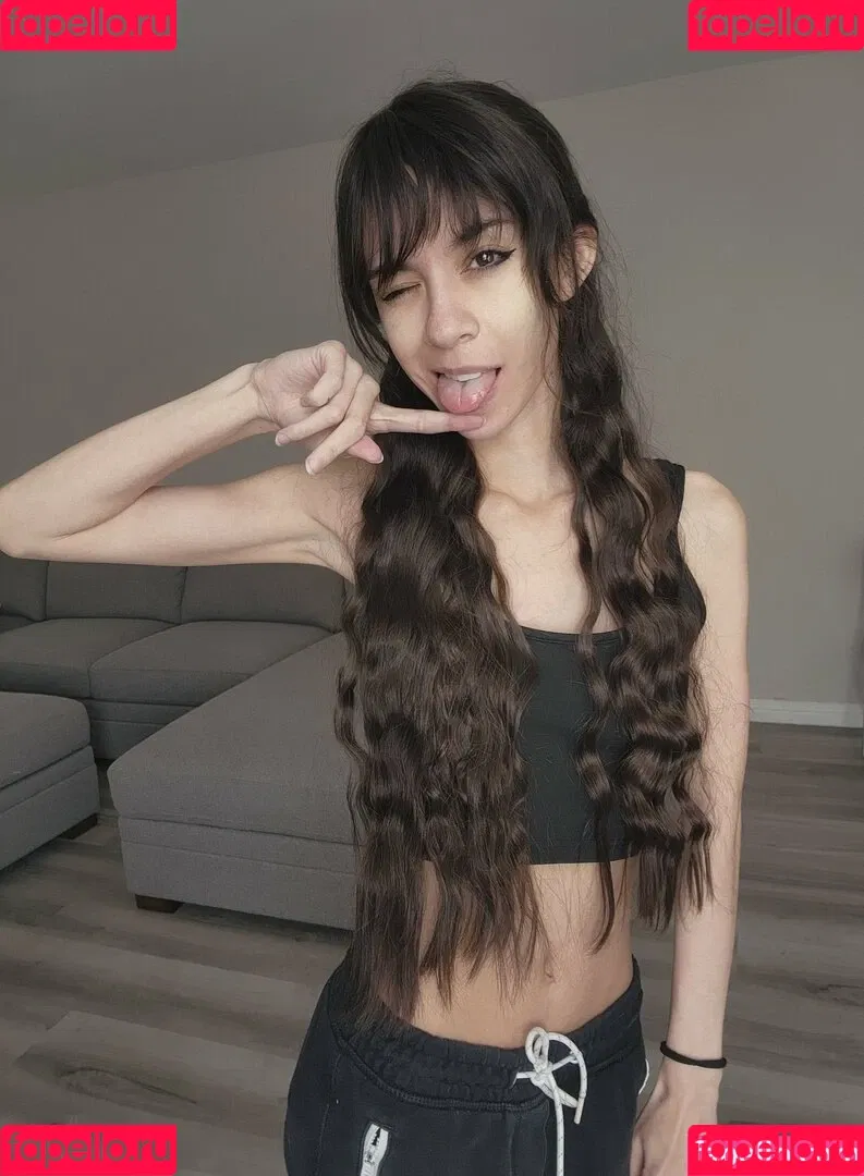 MaryMaybe Onlyfans Photo Gallery 