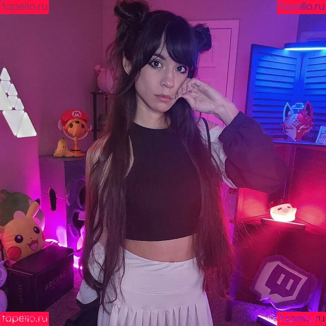 MaryMaybe Onlyfans Photo Gallery 