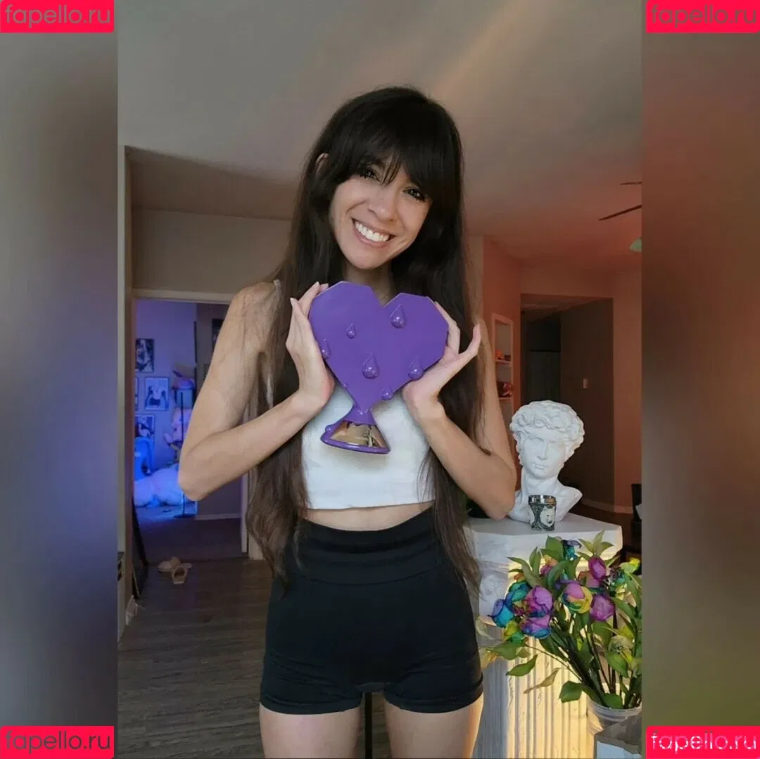 MaryMaybe Onlyfans Photo Gallery 