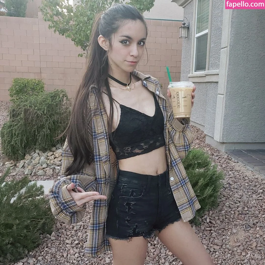 MaryMaybe Onlyfans Photo Gallery 