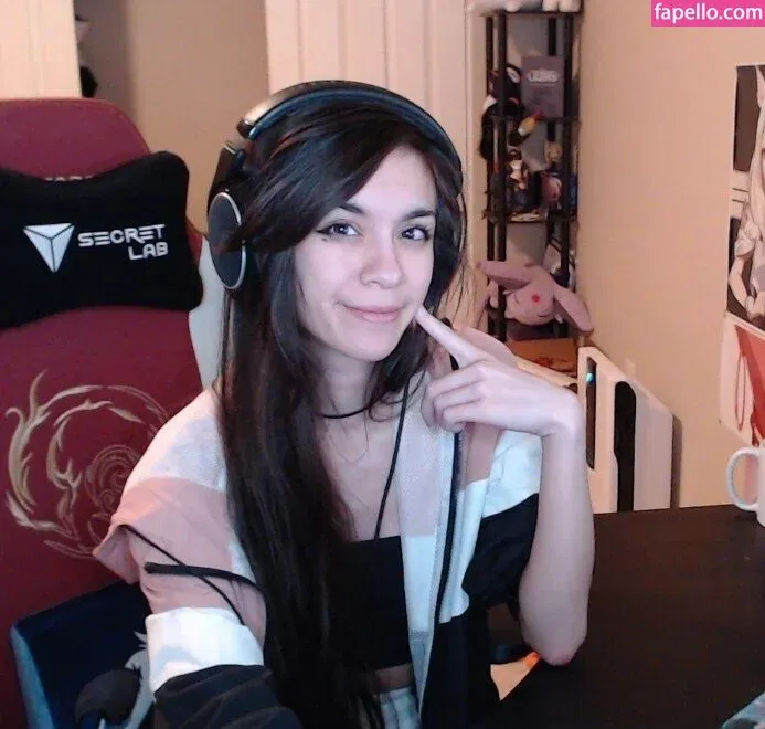 MaryMaybe Onlyfans Photo Gallery 