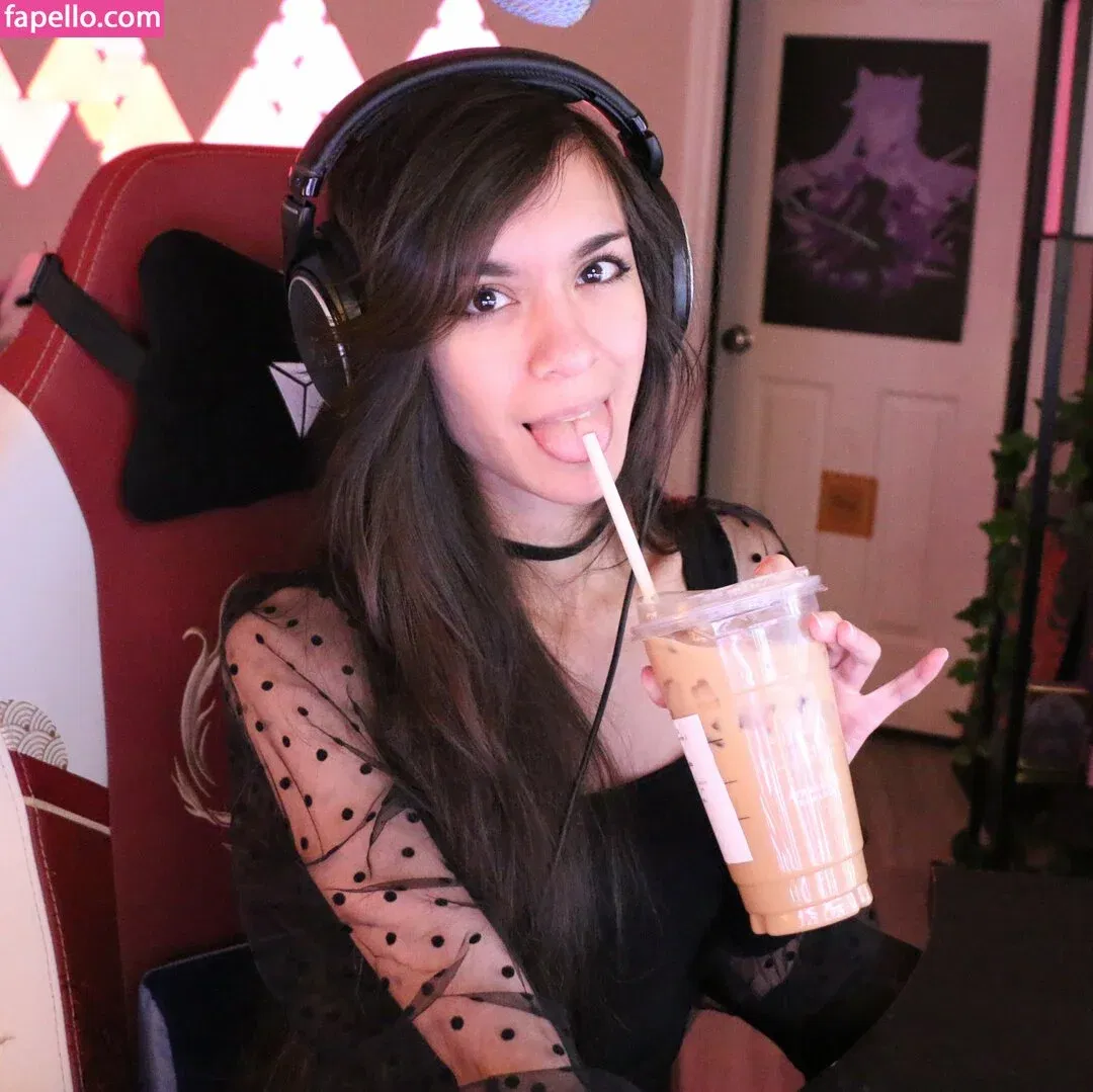 MaryMaybe Onlyfans Photo Gallery 