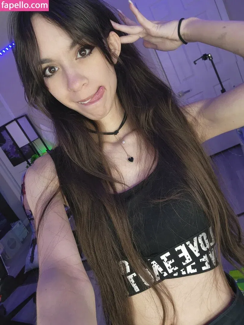 MaryMaybe Onlyfans Photo Gallery 