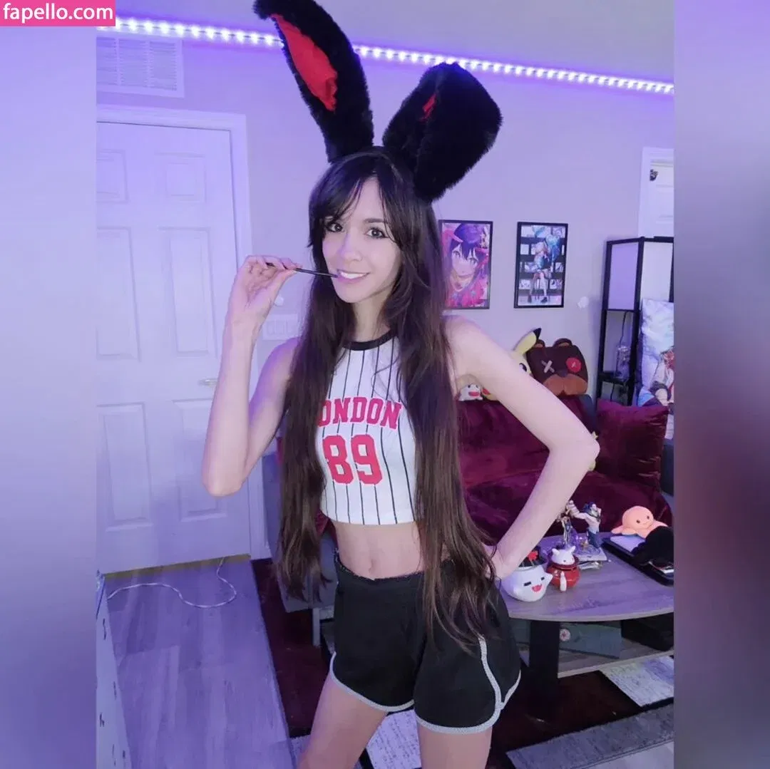 MaryMaybe Onlyfans Photo Gallery 