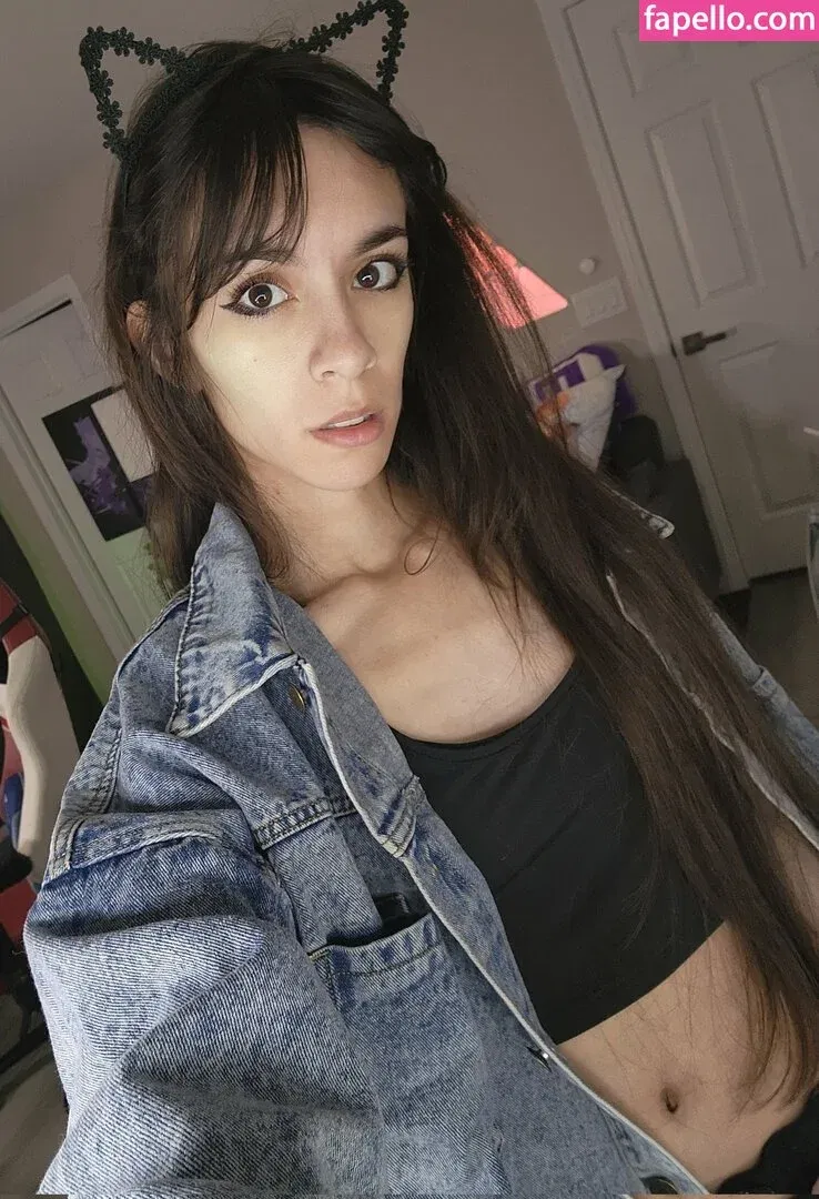 MaryMaybe Onlyfans Photo Gallery 