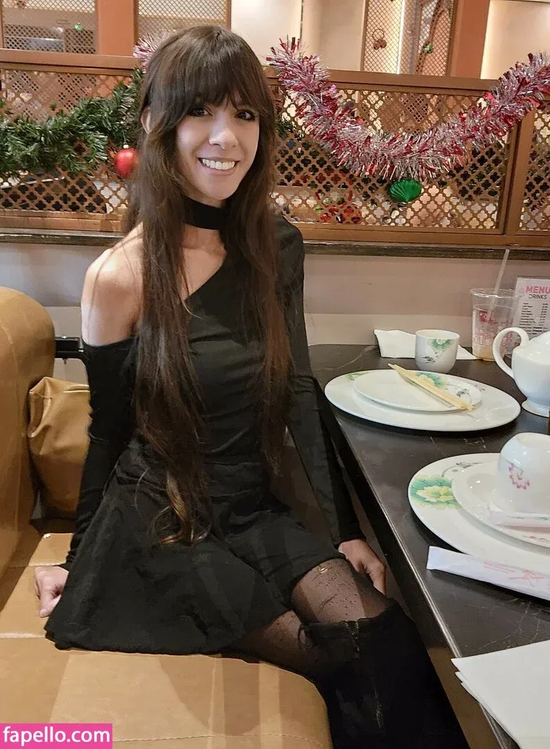 MaryMaybe Onlyfans Photo Gallery 