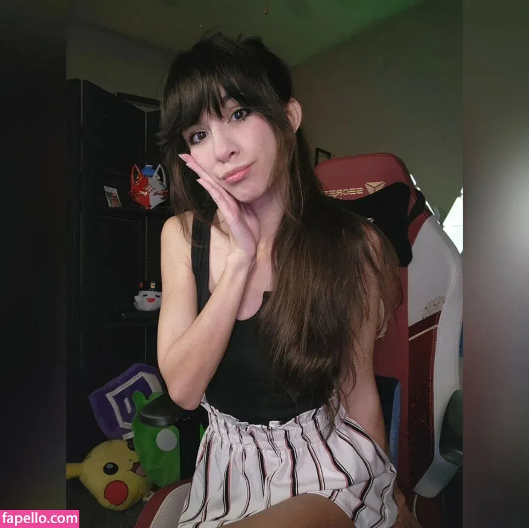 MaryMaybe Onlyfans Photo Gallery 