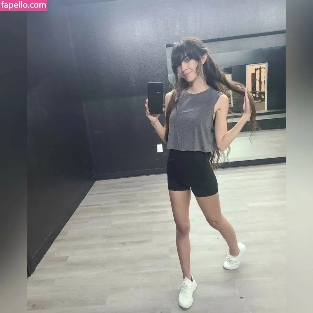 MaryMaybe Onlyfans Photo Gallery 