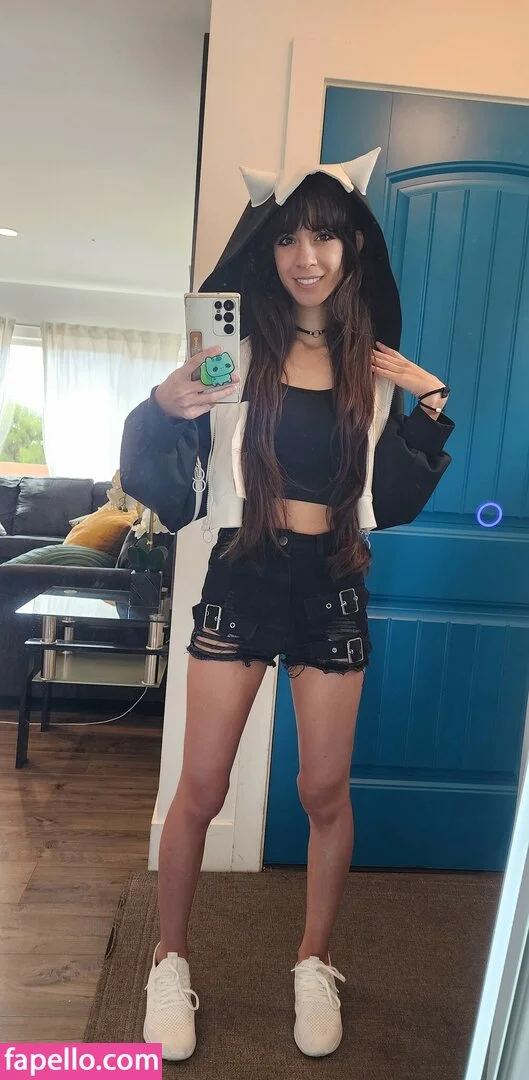 MaryMaybe Onlyfans Photo Gallery 