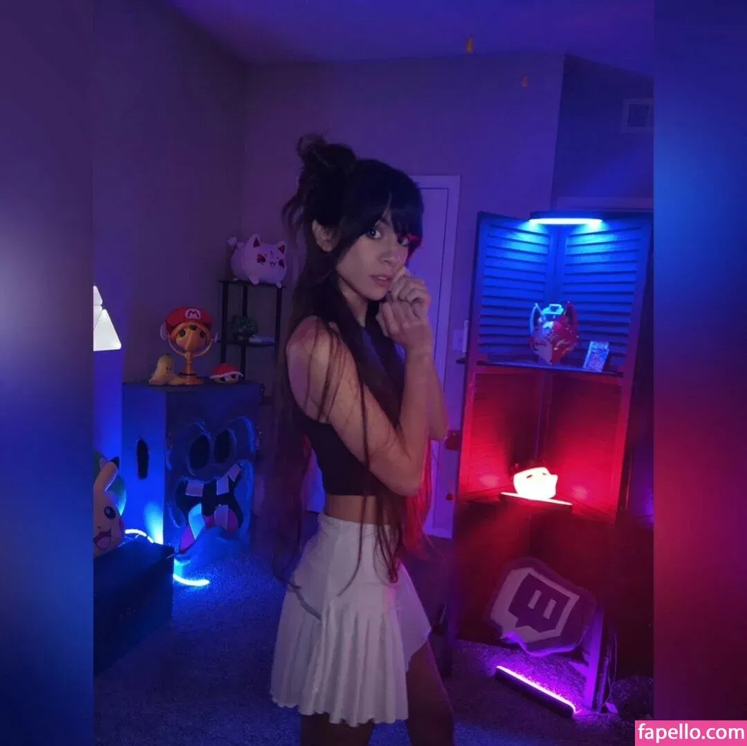 MaryMaybe Onlyfans Photo Gallery 