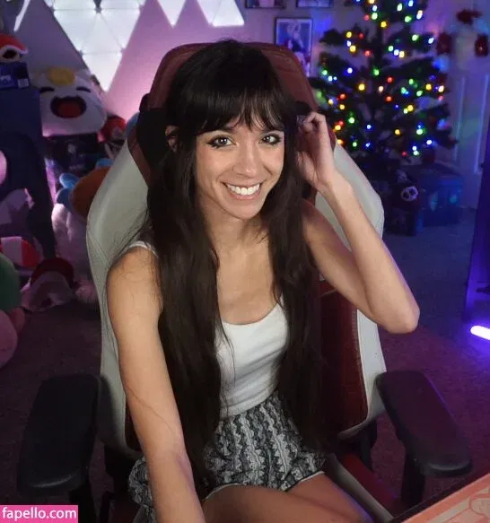 MaryMaybe Onlyfans Photo Gallery 