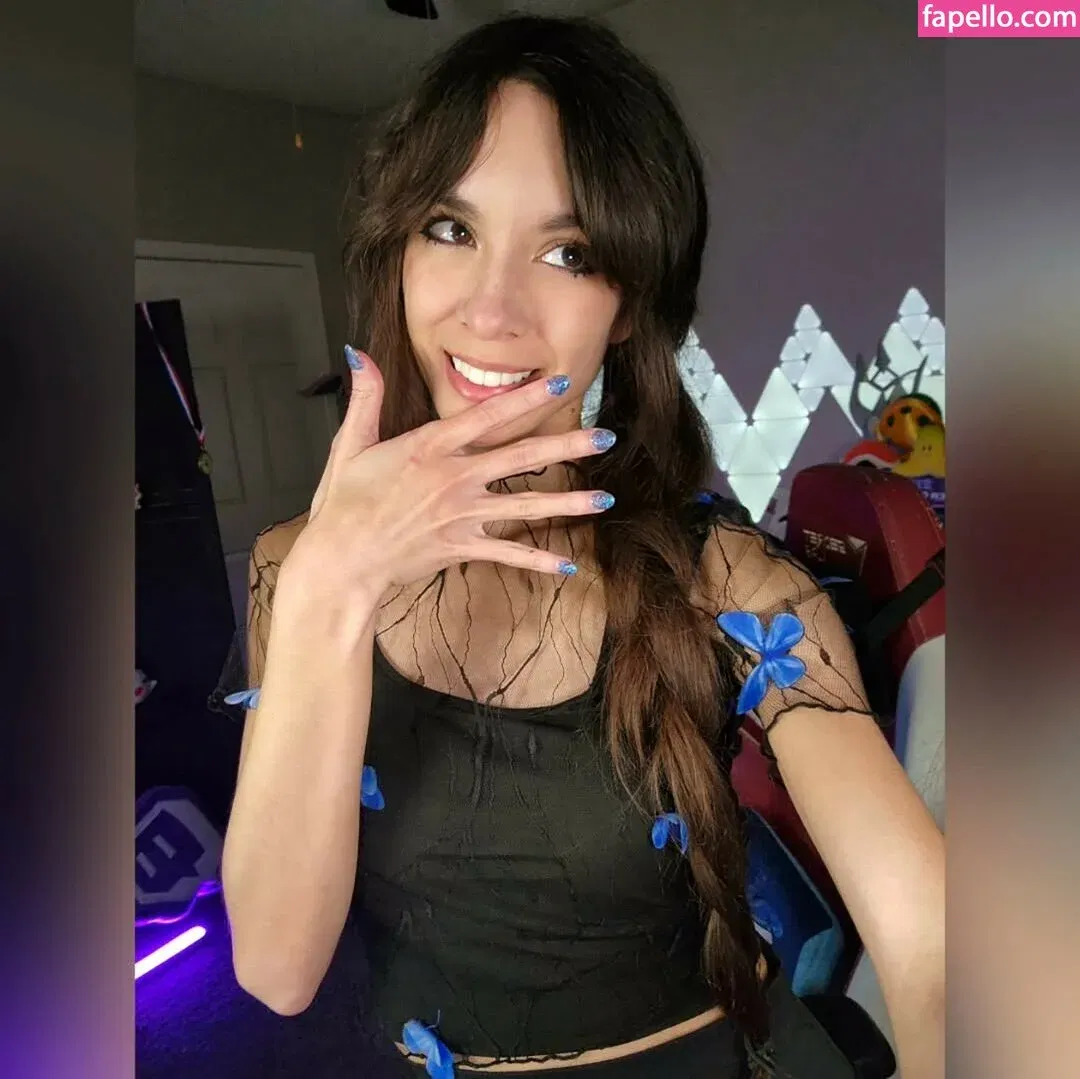 MaryMaybe Onlyfans Photo Gallery 