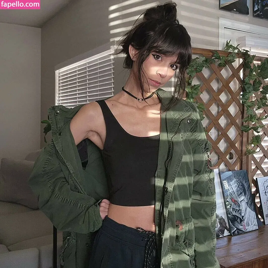 MaryMaybe Onlyfans Photo Gallery 