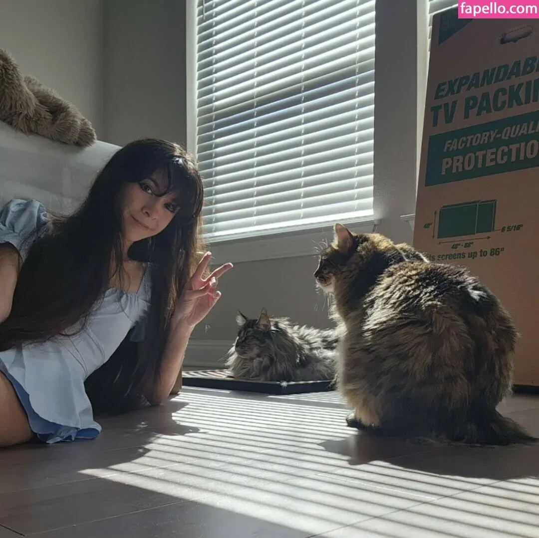 MaryMaybe Onlyfans Photo Gallery 