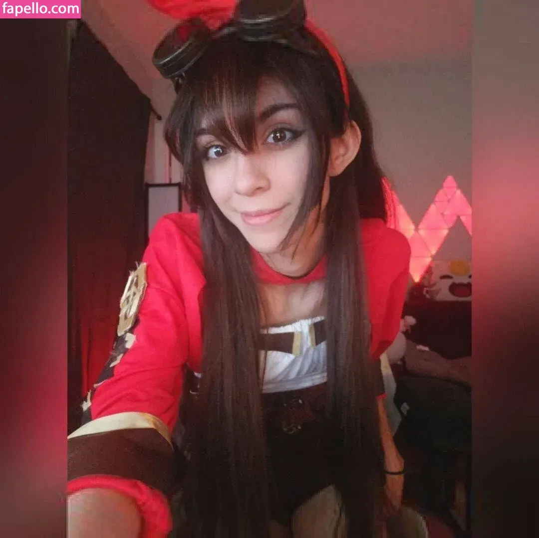 MaryMaybe Onlyfans Photo Gallery 