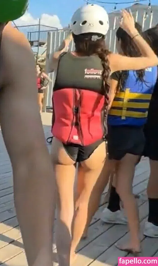 MaryMaybe Onlyfans Photo Gallery 