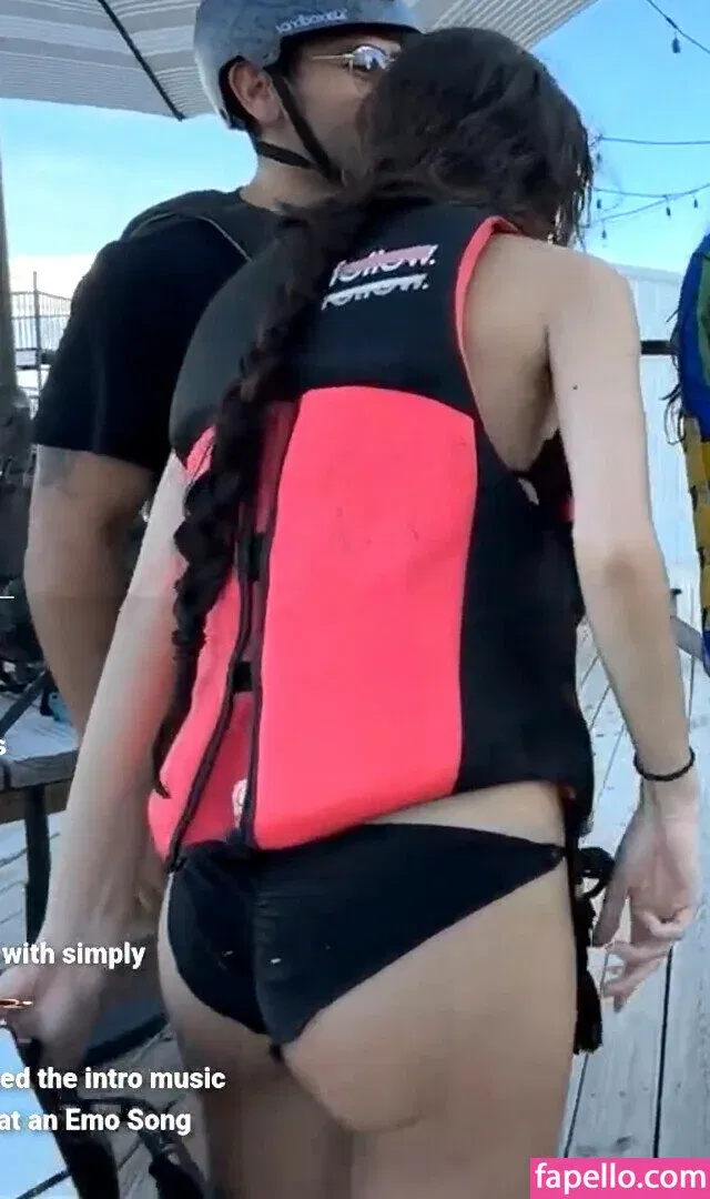 MaryMaybe Onlyfans Photo Gallery 